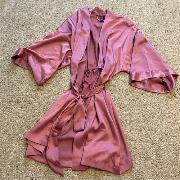 Victoria’s Secret Robe - Picture 2 of 7